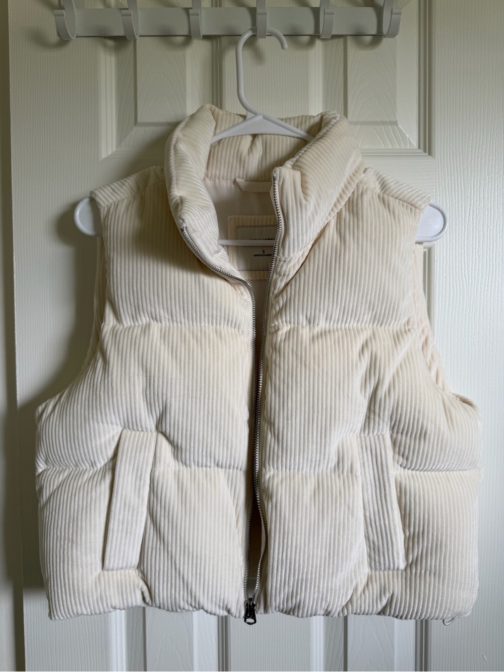 Hollister Ivory Corduroy Puffer Vest